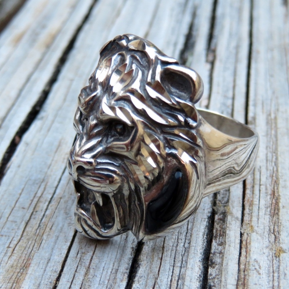 SOLD Vintage 925 Ted Ott BIG Onyx Lion Head Ring - Picture 4 of 8